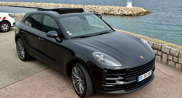 location-PORSCHE-Nice-roadstr