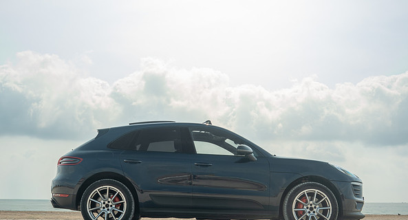 location-PORSCHE-Beausoleil-roadstr