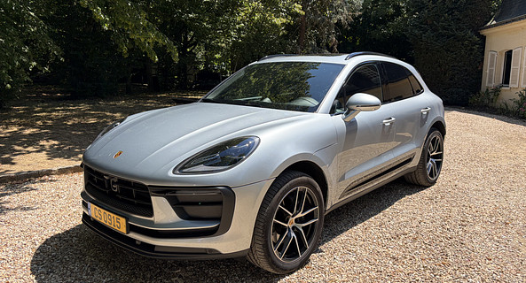 location-PORSCHE-Villepreux-roadstr