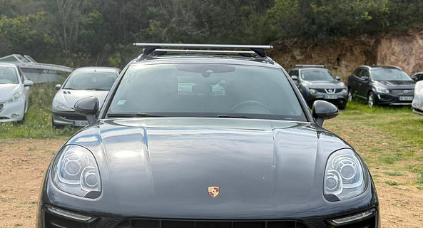 location-PORSCHE-Zonza-roadstr
