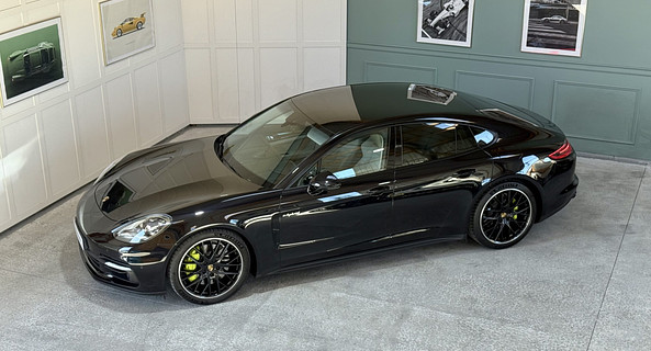 location-PORSCHE-Saint-Alban-roadstr