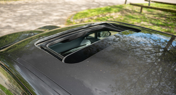 location-PORSCHE-Courbevoie-roadstr