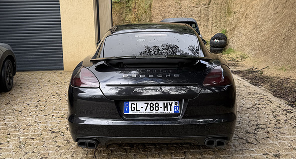 location-PORSCHE-Ajaccio-roadstr