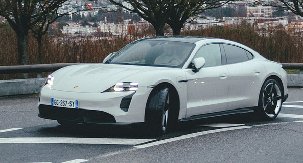 location-PORSCHE-Toulouse-roadstr