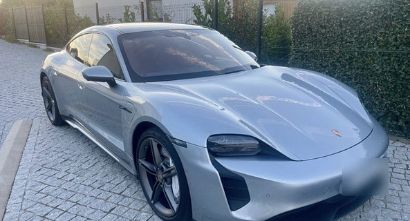location-PORSCHE-Sainte-Soulle-roadstr