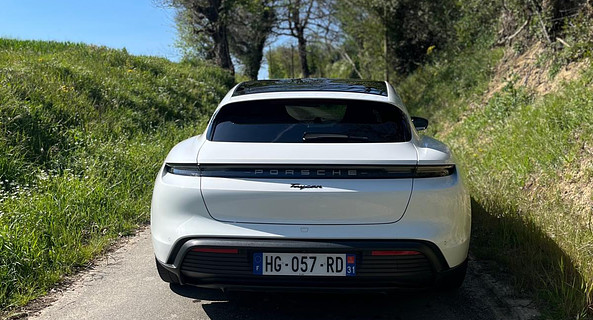 location-PORSCHE-Saint-Orens-de-Gameville-roadstr