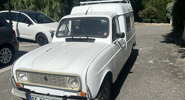 location-RENAULT-Marignane-roadstr