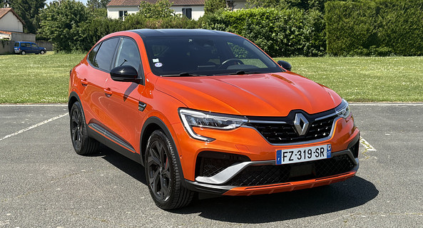 location-RENAULT-Poitiers-roadstr
