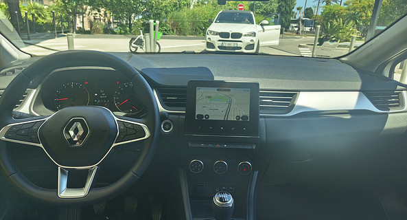 location-RENAULT-Nice-roadstr