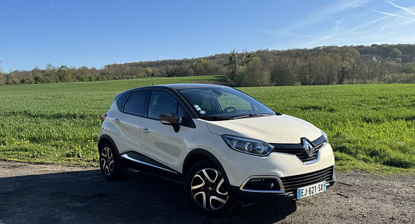 location-RENAULT-Versailles-roadstr