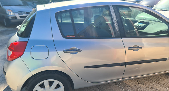 location-RENAULT-Hyères-roadstr