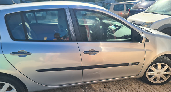 location-RENAULT-Hyères-roadstr