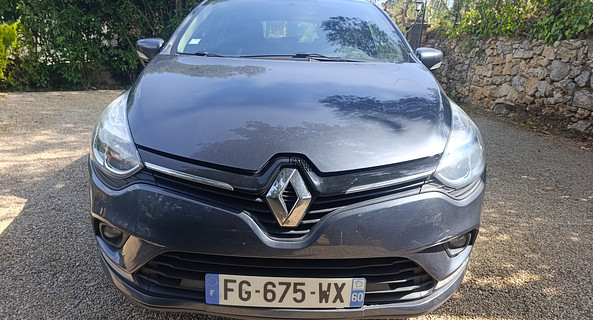 location-RENAULT-Antibes-roadstr