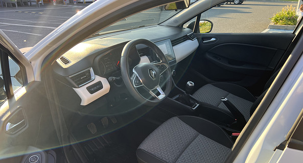 location-RENAULT-Amblainville-roadstr