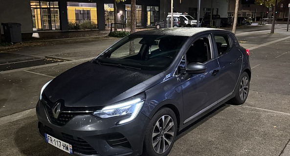 location-RENAULT-Caen-roadstr