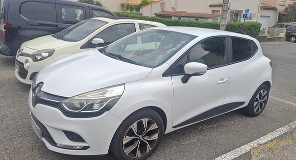 location-RENAULT-Carcassonne-roadstr