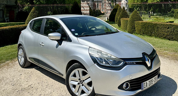 location-RENAULT-Chartres-roadstr
