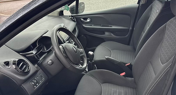 location-RENAULT-Valence-roadstr