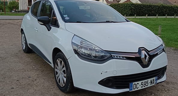 location-RENAULT-L'Aigle-roadstr