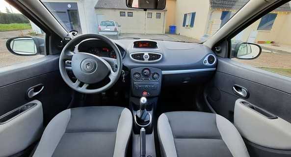 location-RENAULT-Lille-roadstr
