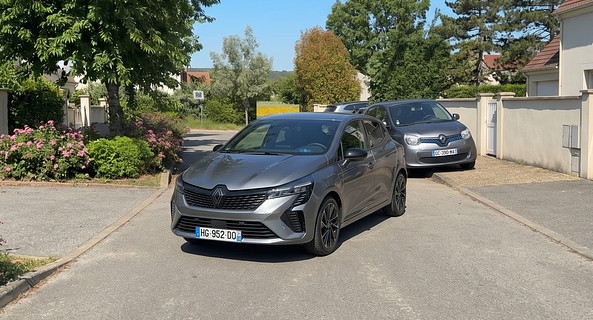 location-RENAULT-Maisons-Laffitte-roadstr