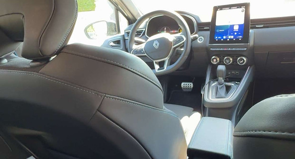 location-RENAULT-Maisons-Laffitte-roadstr
