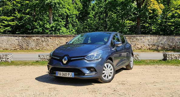 location-RENAULT-Melun-roadstr