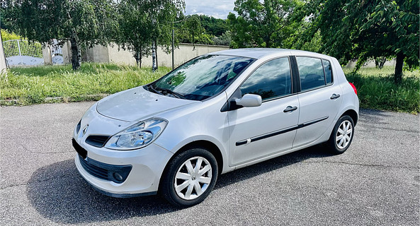 location-RENAULT-Rive-de-Gier-roadstr