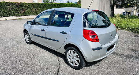 location-RENAULT-Rive-de-Gier-roadstr