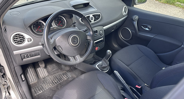 location-RENAULT-Rive-de-Gier-roadstr