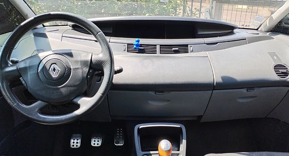 location-RENAULT-Lys-Haut-Layon-roadstr