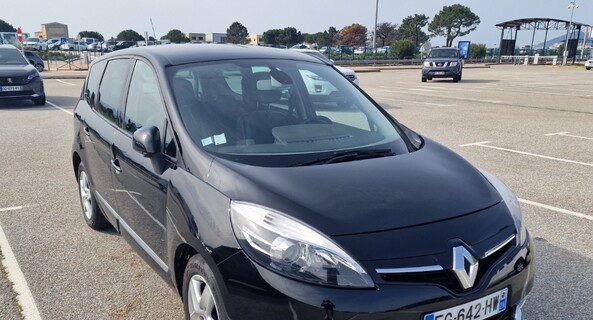 location-RENAULT-Ajaccio-roadstr