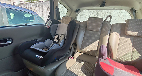 location-RENAULT-Saint-Denis-roadstr