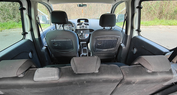 location-RENAULT-Saumur-roadstr