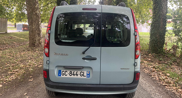 location-RENAULT-Trélissac-roadstr