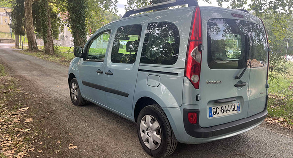 location-RENAULT-Trélissac-roadstr