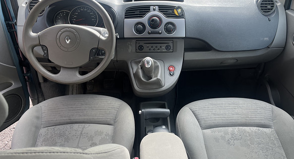 location-RENAULT-Trélissac-roadstr