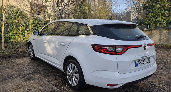 location-RENAULT-Villejuif-roadstr