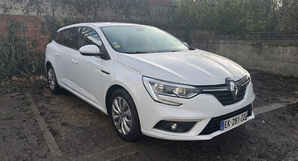location-RENAULT-Villejuif-roadstr