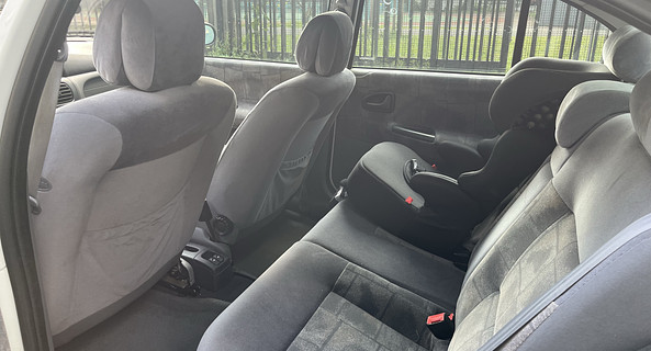 location-RENAULT-Clichy-roadstr