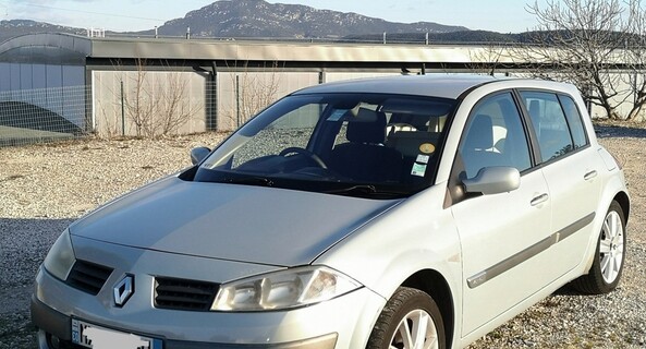 location-RENAULT-Prades-le-Lez-roadstr