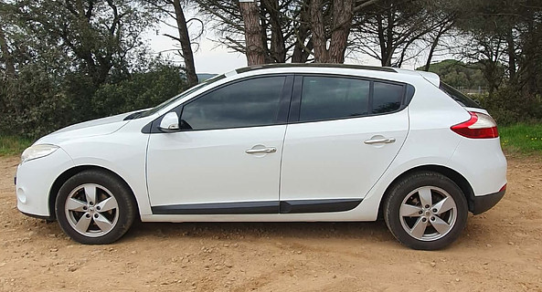 location-RENAULT-Narbonne-roadstr