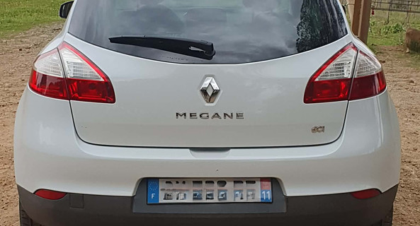 location-RENAULT-Narbonne-roadstr