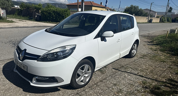 location-RENAULT-Marseille-roadstr