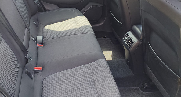 location-RENAULT-Castelnaudary-roadstr