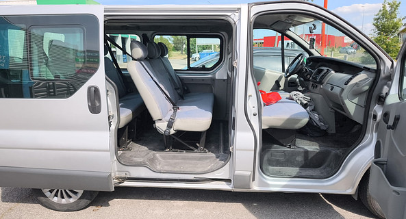 location-RENAULT-Avignon-roadstr