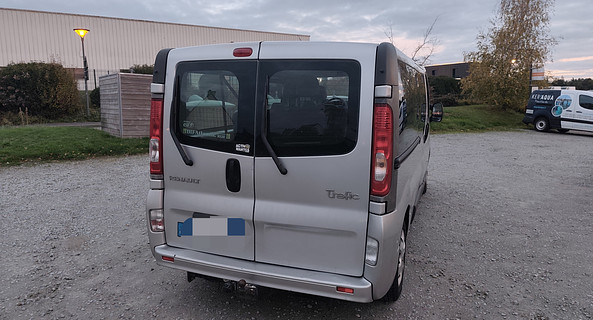 location-RENAULT-Châteaubourg-roadstr