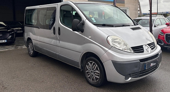 location-RENAULT-Hallennes-lez-Haubourdin-roadstr