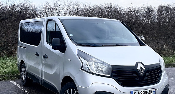 location-RENAULT-Mantes-la-Ville-roadstr