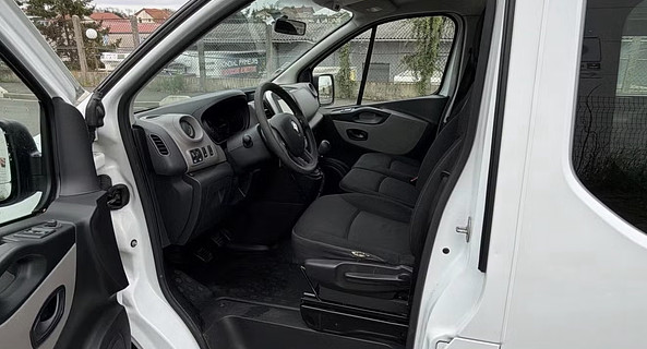 location-RENAULT-Orly-roadstr